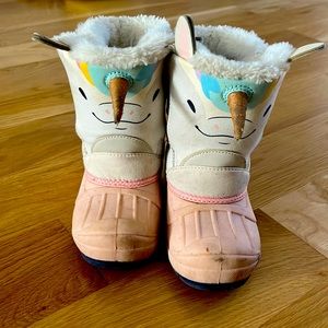 Snow boots for little girl!